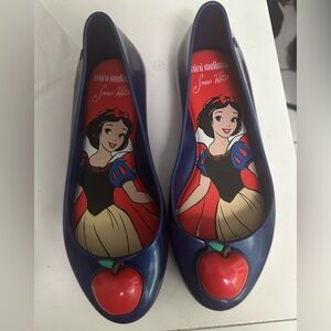 Mini Melissa Snow White